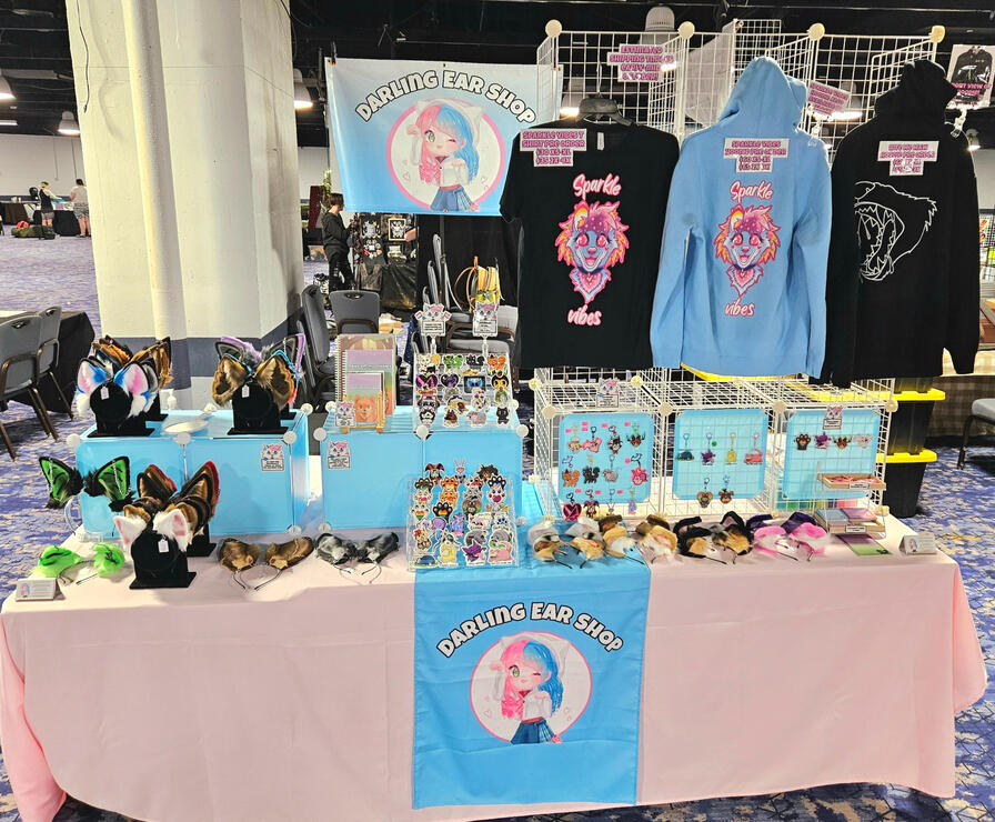 Momocon 6 foot table